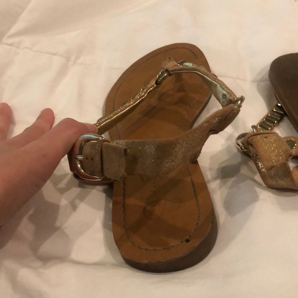 Jessica Simpson metallic gold sandals - Picture 3 of 5